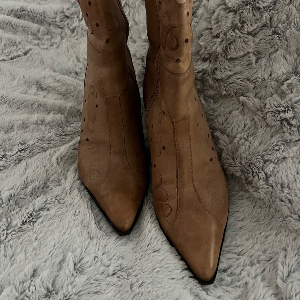 High heel leather boots